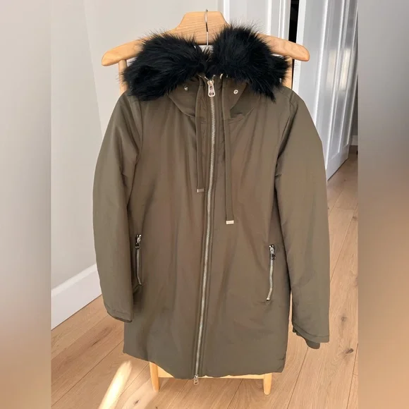 Zara Basic Olive Parka with Black Faux Fur Hood. Size S - Picture 2 of 12